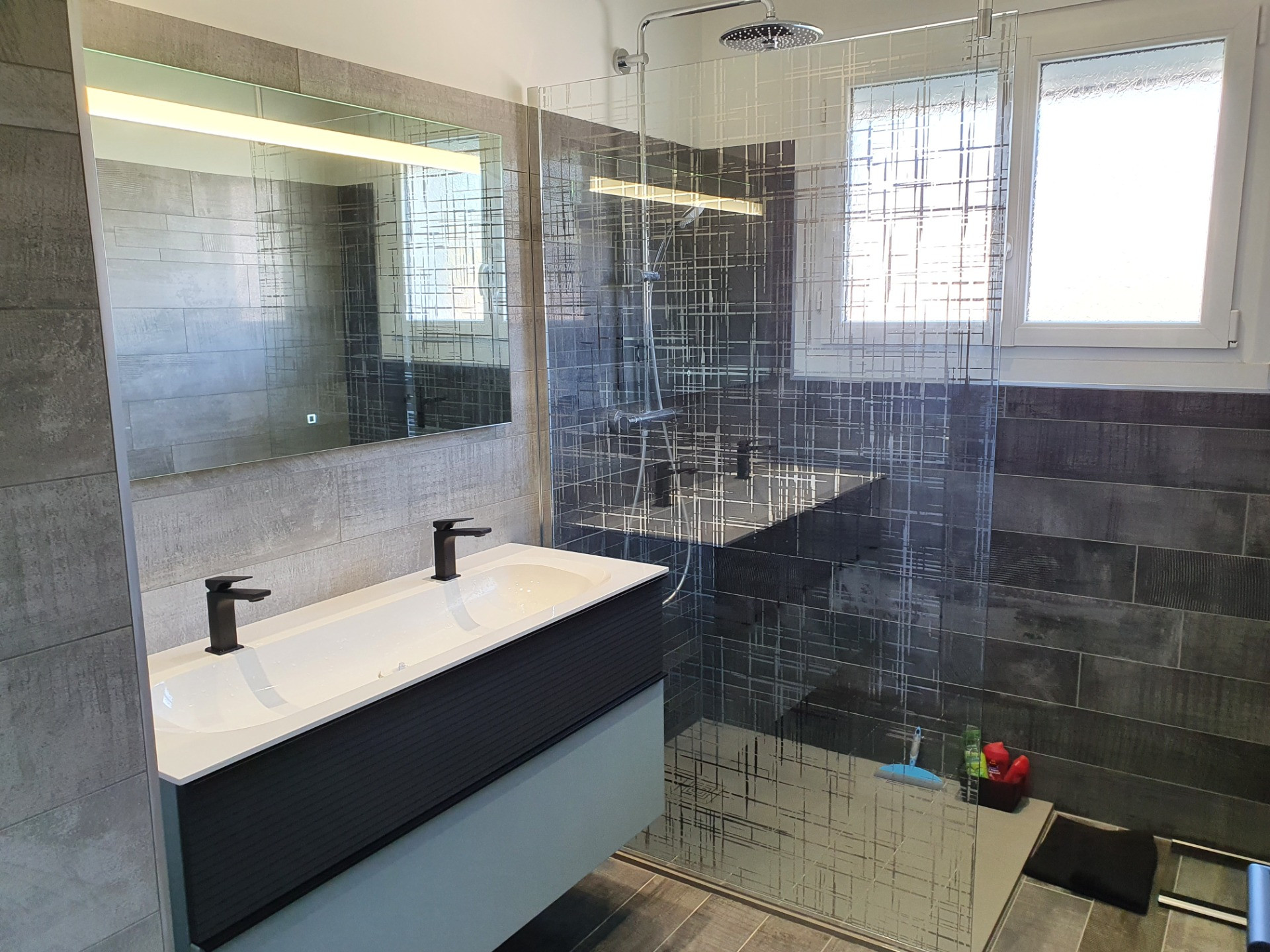 confiez la rénovation de votre salle de bain à chanteloup à des professionnels. modernisez votre espace avec des solutions sur-mesure, design et pratiques. demandez votre devis gratuit dès maintenant !