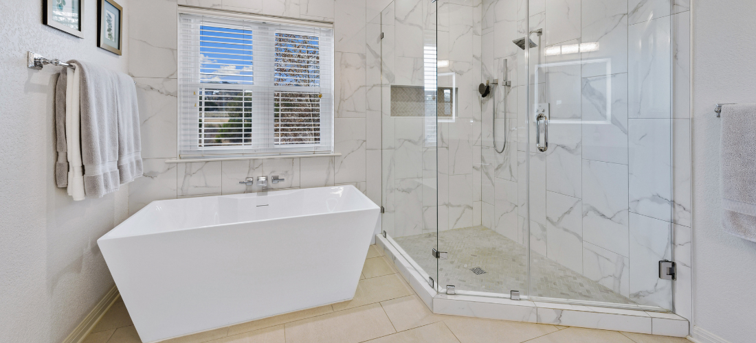 obtenez une salle de bain moderne et fonctionnelle à domont grâce à notre service de rénovation sur-mesure. conseils personnalisés, travaux de qualité et respect de vos envies. demandez votre devis gratuit !