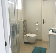 confiez la rénovation de votre salle de bain à frépillon à des professionnels qualifiés. modernisez votre espace avec des solutions sur-mesure, conseils personnalisés et travaux de qualité.