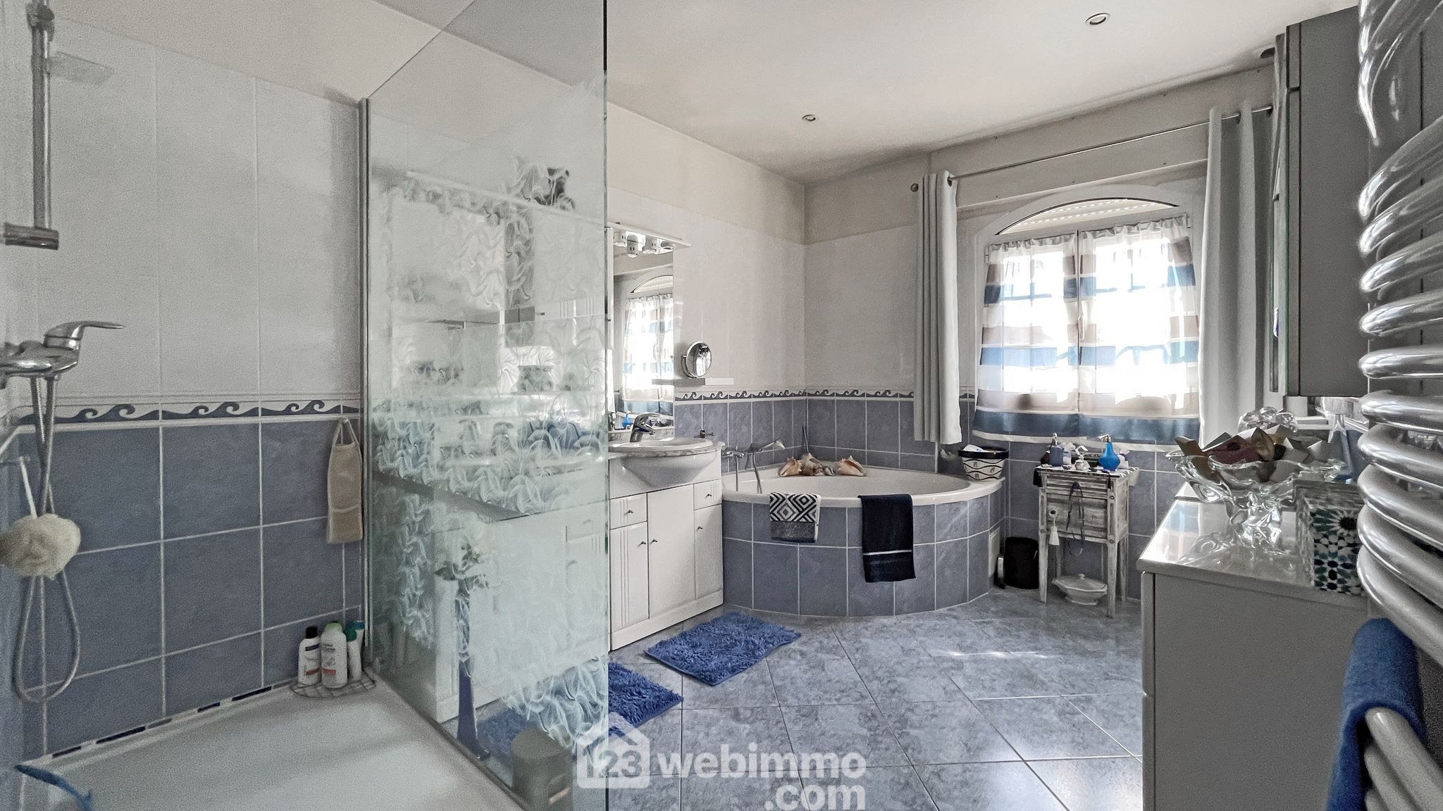 confiez la rénovation de votre salle de bain à ormesson à des experts qualifiés. conseils personnalisés, travaux sur mesure et finitions de qualité pour transformer votre espace selon vos envies.