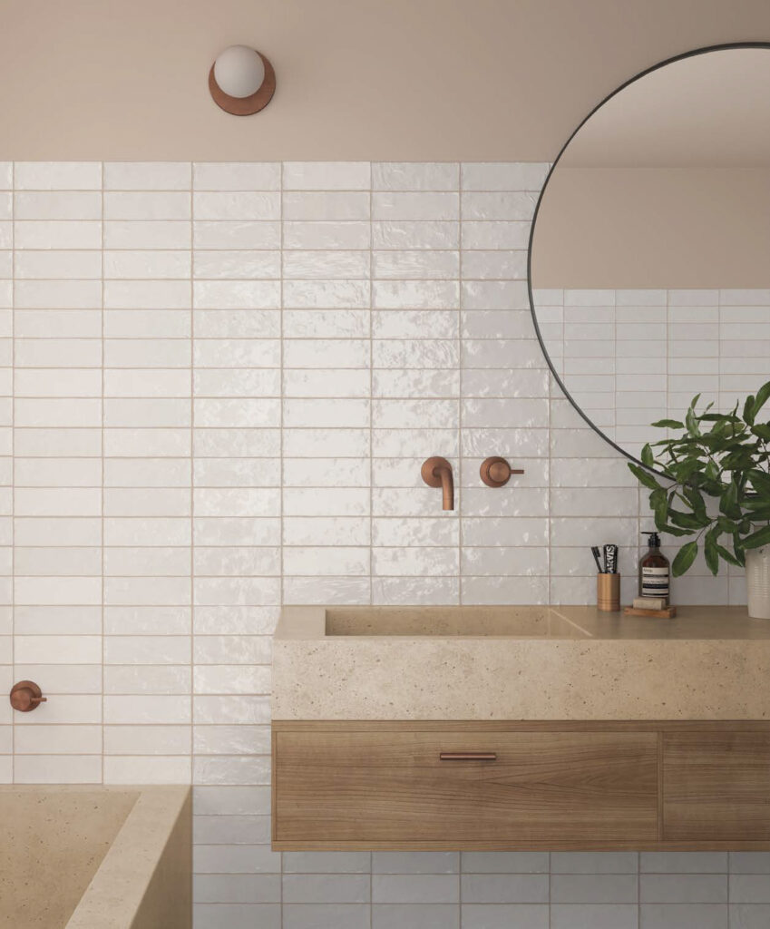 découvrez nos conseils et tendances 2025 pour réussir la rénovation de votre salle de bains : idées déco, matériaux modernes et astuces pour optimiser l'espace.