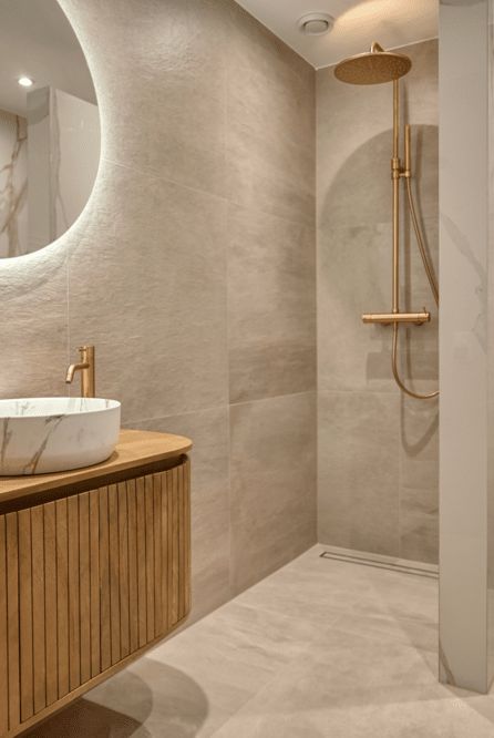 découvrez les tendances et conseils pour la rénovation de votre salle de bains en 2025 : astuces déco, matériaux innovants et idées pour optimiser confort et espace.