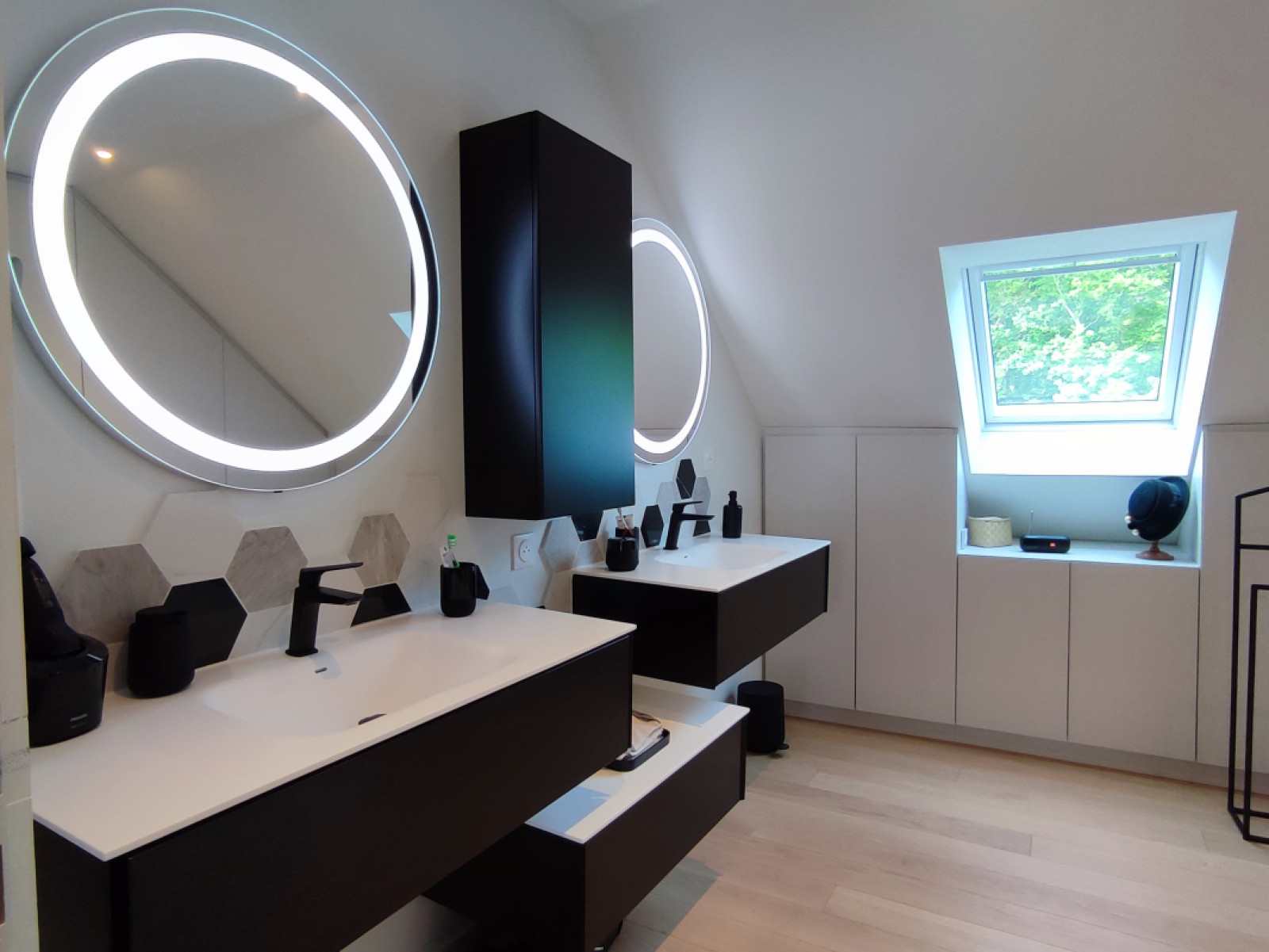 découvrez nos conseils pratiques pour réussir la rénovation de votre salle de bains à 77570. idées, astuces et solutions pour un projet réussi et adapté à vos besoins.