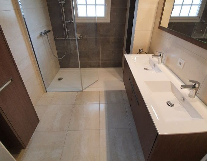 confiez la rénovation de votre salle de bains à un professionnel à 78490. solutions sur-mesure, design moderne et travaux de qualité pour transformer votre espace selon vos envies.