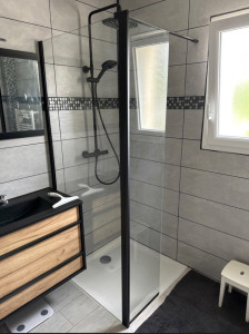 confiez la rénovation de votre salle de bains à belloy-en-france à des experts. conseils personnalisés, matériaux de qualité et accompagnement sur-mesure pour transformer votre espace selon vos envies.