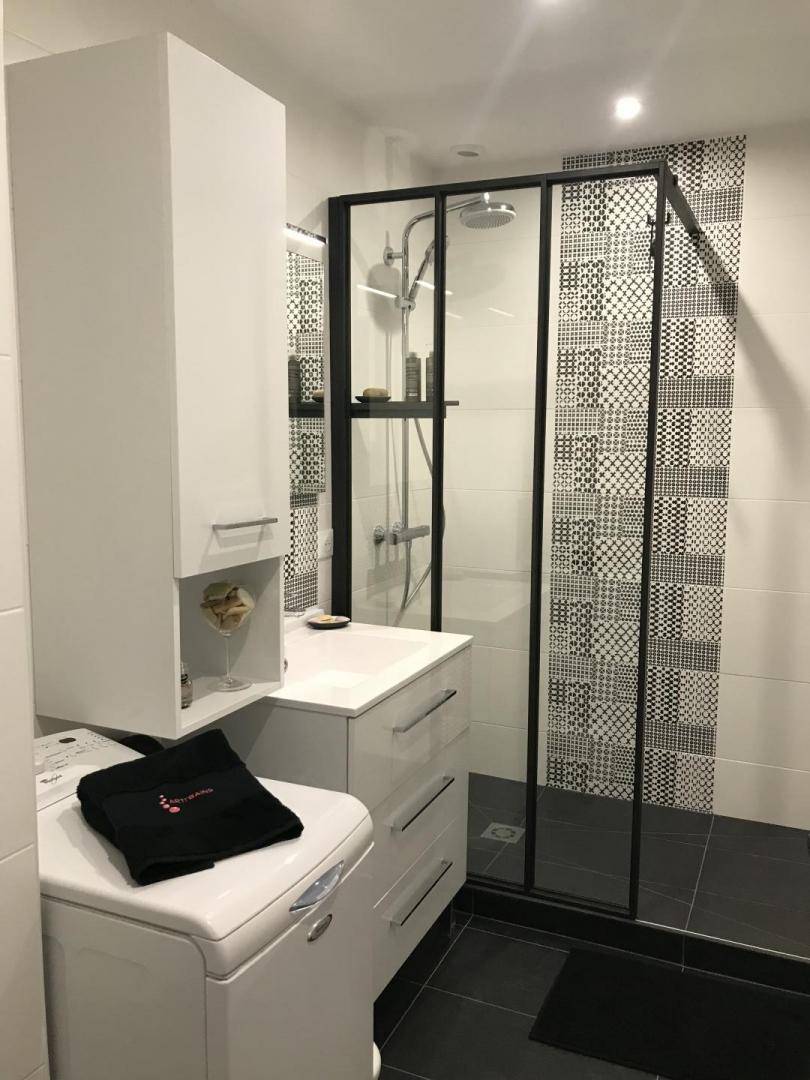 confiez la rénovation de votre salle de bains à boissy-l'aillerie en 2025 à des experts ! modernisez votre espace avec des solutions sur mesure et profitez d’un accompagnement professionnel du début à la fin.