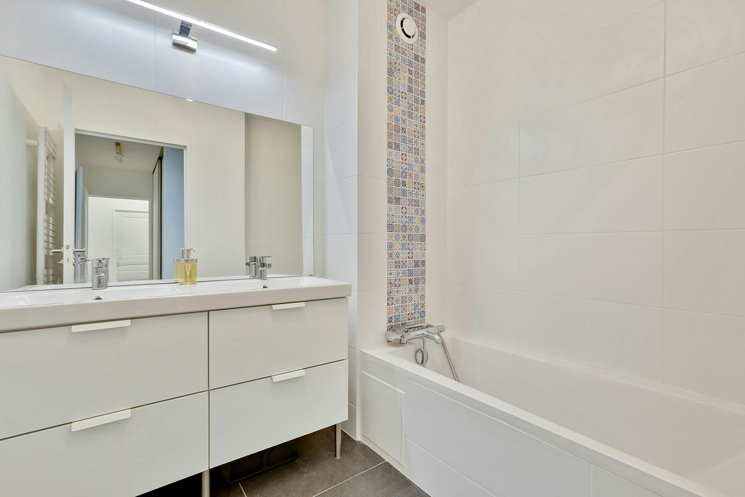 confiez la rénovation de votre salle de bains à bonneuil à des experts. modernisez votre espace avec des solutions sur mesure, un devis gratuit et un résultat impeccable.