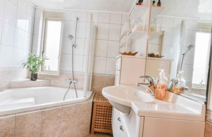 confiez la rénovation de votre salle de bains à champdeuil en 2025 à des experts. conseils personnalisés, devis gratuit et transformation sur-mesure pour un espace moderne et fonctionnel.