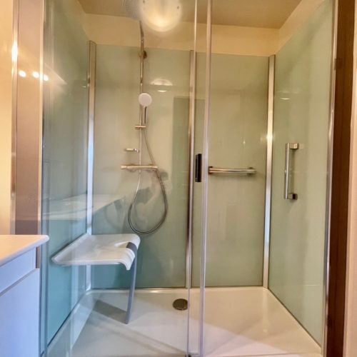 confiez la rénovation de votre salle de bains à coulommiers à des experts pour un espace moderne, fonctionnel et adapté à vos besoins. devis gratuit et conseils personnalisés.