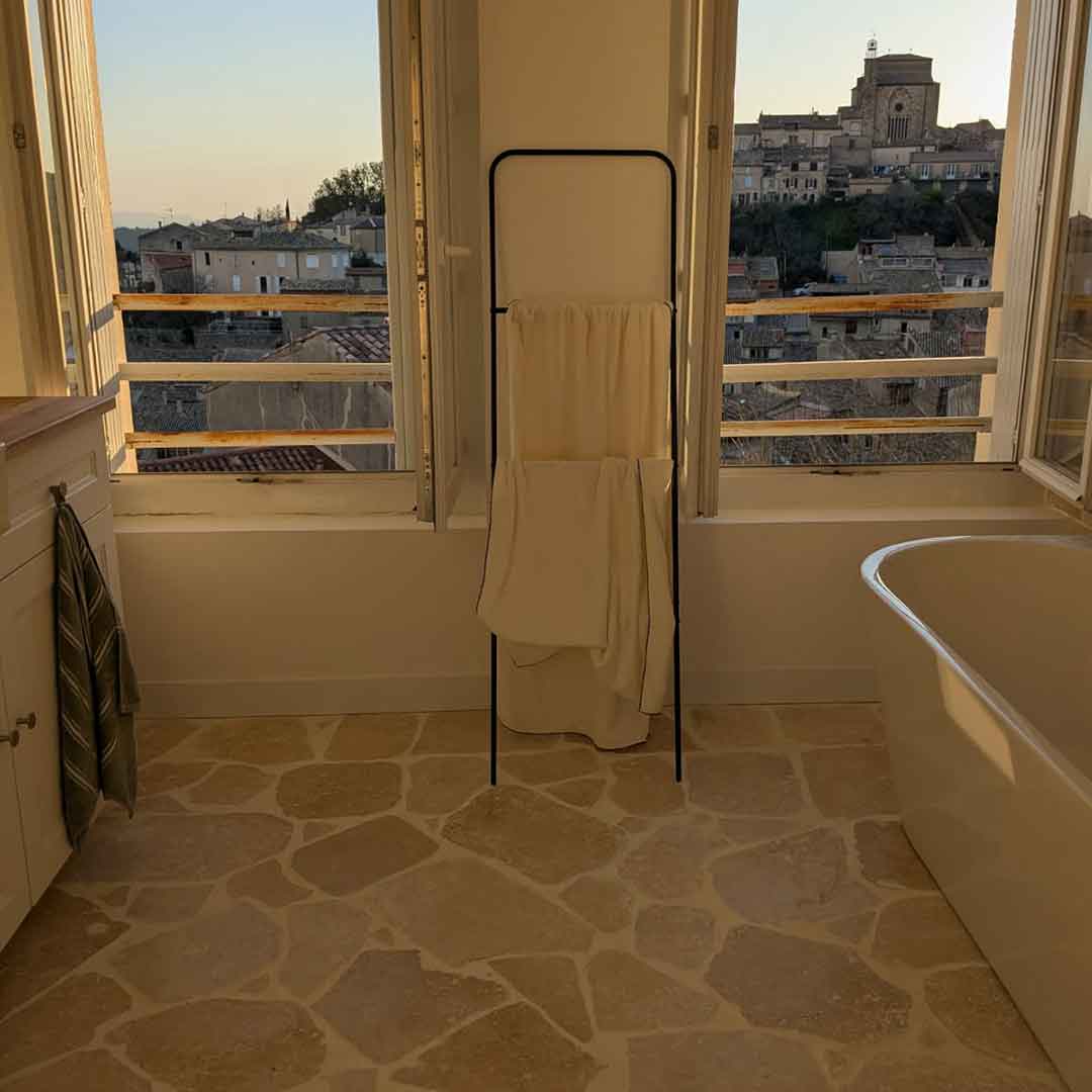 envie de moderniser votre salle de bains à dormelles en 2025 ? découvrez nos solutions de rénovation sur mesure pour un espace élégant, fonctionnel et adapté à vos besoins. obtenez un devis gratuit dès aujourd'hui !