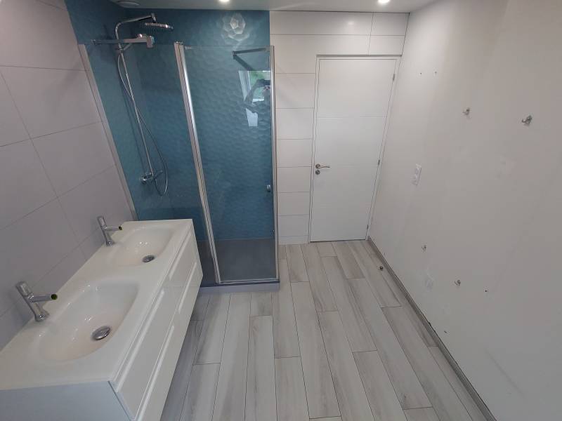 confiez la rénovation de votre salle de bains à frémainville à des professionnels qualifiés. conseils, design personnalisé et travaux de qualité pour transformer votre espace selon vos envies.