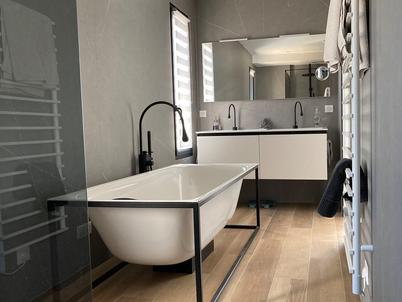 confiez la rénovation de votre salle de bains à médan en 2025 à des professionnels qualifiés. bénéficiez de conseils personnalisés, de matériaux de qualité et d’un résultat à la hauteur de vos attentes.