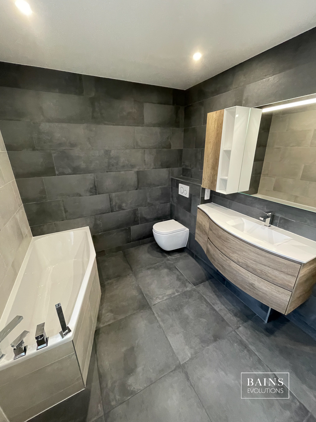 confiez la rénovation de votre salle de bains à montigny en 2025 à des experts qualifiés. conseils personnalisés, matériaux de qualité et respect des délais pour un espace moderne et fonctionnel.