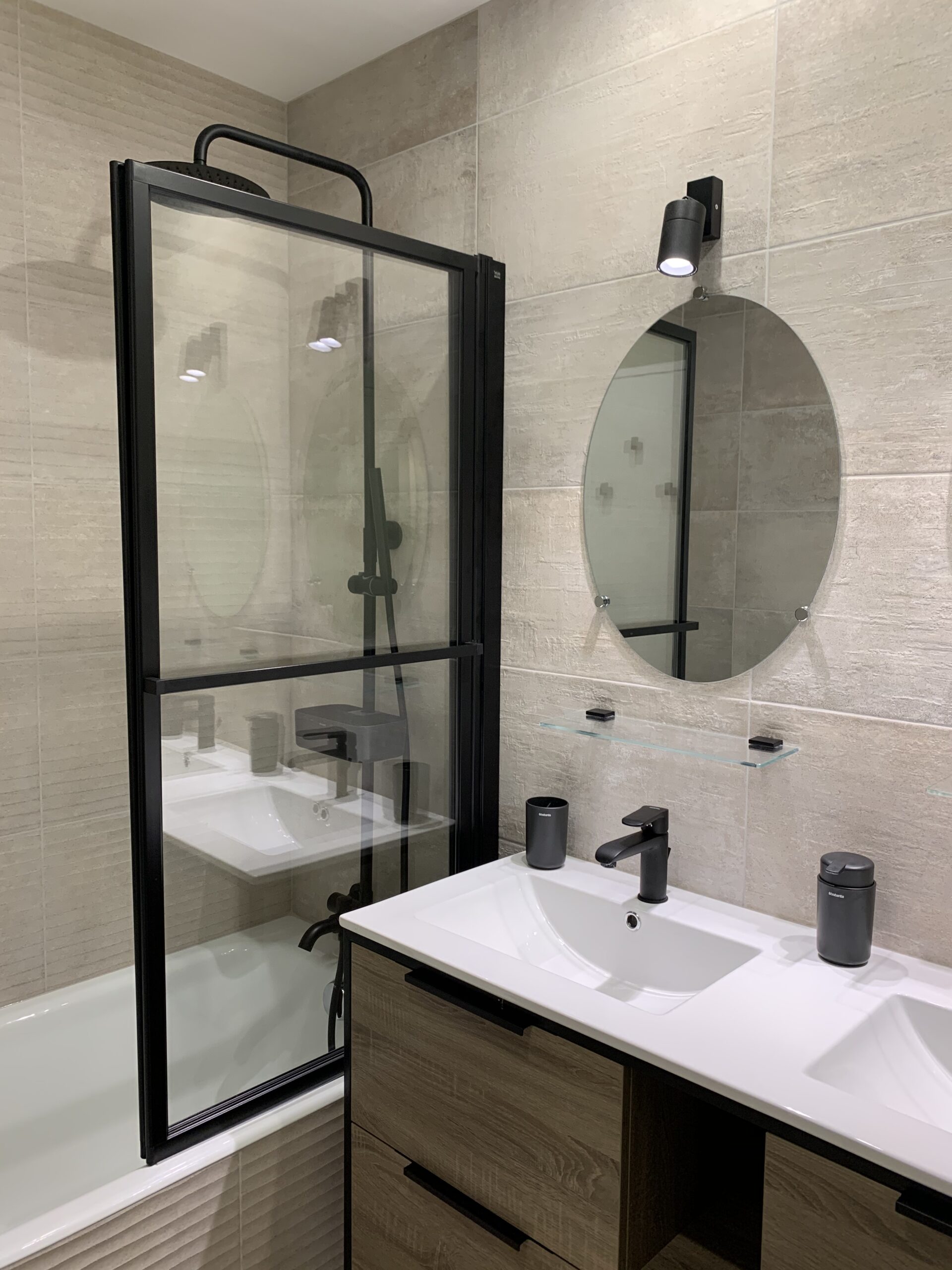 confiez la rénovation de votre salle de bains à pécy en 2025 à des experts qualifiés. conseils, idées de design et travaux sur mesure pour une salle de bains moderne et fonctionnelle. devis gratuit et accompagnement personnalisé.