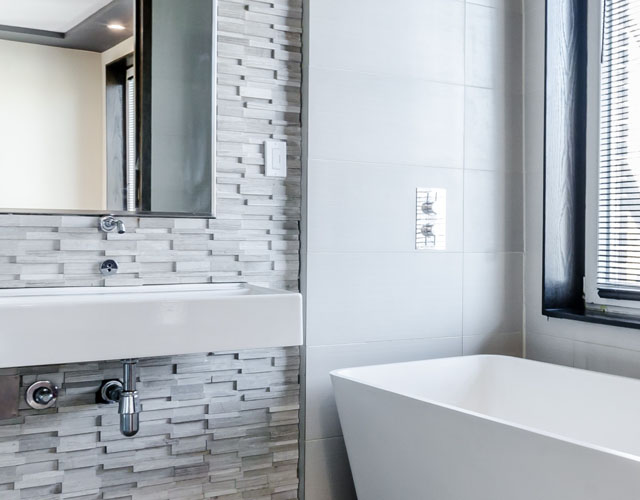 confiez la rénovation de votre salle de bains à rueil-malmaison en 2025 à des experts. modernisez votre espace avec des solutions sur mesure, des matériaux de qualité et un accompagnement personnalisé. demandez votre devis gratuit !