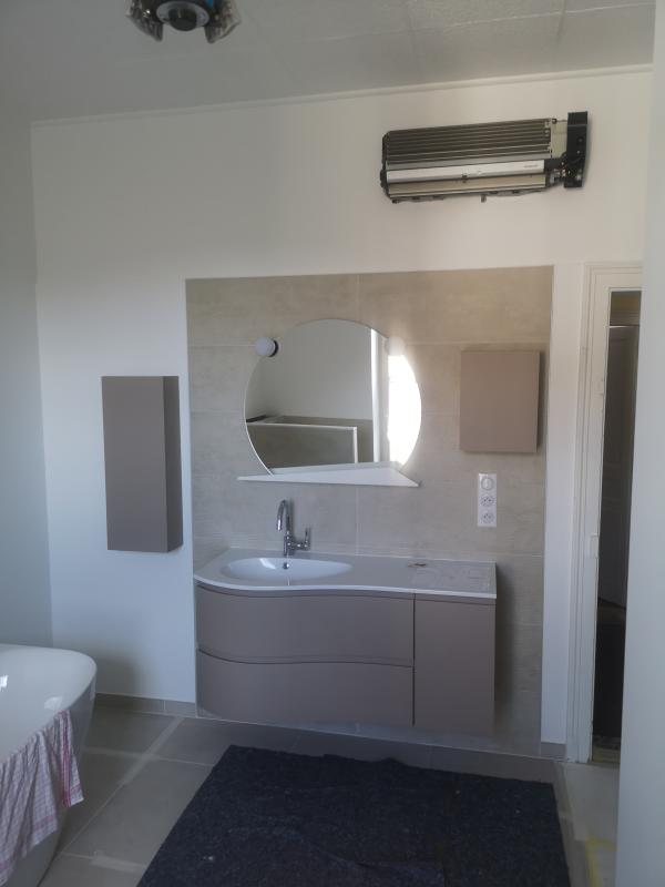 confiez la rénovation de votre salle de bains à vanves à des professionnels qualifiés. bénéficiez d'un accompagnement sur-mesure pour moderniser et optimiser votre espace selon vos envies.