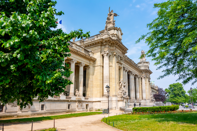 confiez la rénovation de vos surfaces à paris en 2025 à des experts qualifiés. profitez de solutions sur-mesure pour tous vos espaces : appartements, bureaux, commerces. professionnalisme et qualité garantis.