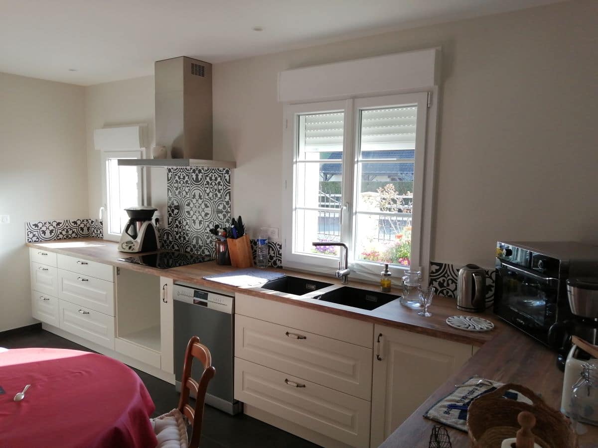 confiez la rénovation de votre cuisine à beauvoir à des professionnels qualifiés. modernisez votre espace avec des services sur mesure, des conseils personnalisés et des matériaux de qualité. demandez votre devis gratuit dès maintenant !