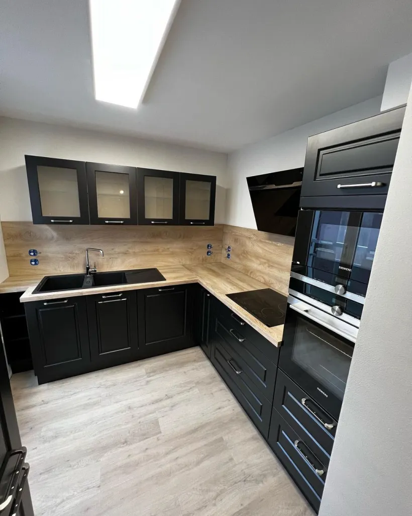 confiez la rénovation de votre cuisine à bray-et-lû à des experts qualifiés. profitez de conseils personnalisés, d’aménagements sur mesure et d’un résultat à la hauteur de vos attentes pour moderniser votre espace de vie.