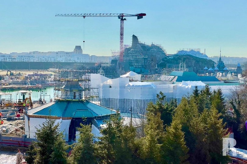 découvrez toutes les rénovations prévues à disneyland paris en 2025 : nouvelles attractions, restauration des hôtels et améliorations des espaces pour une expérience magique renouvelée.