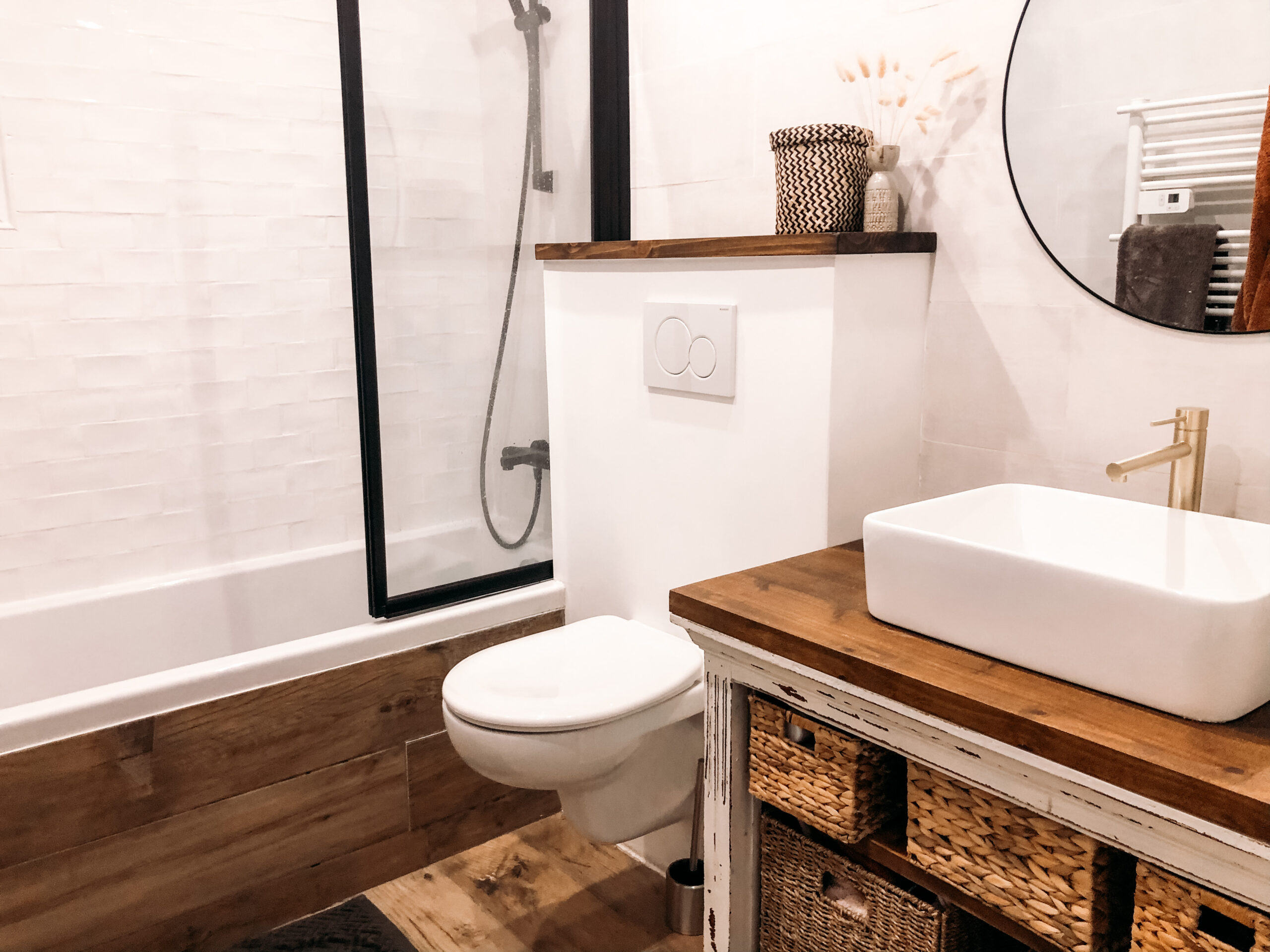 découvrez comment rénover votre salle de bain facilement grâce à des conseils pratiques, des idées inspirantes et des astuces pour tous les budgets. transformez votre espace en un lieu moderne et fonctionnel sans stress.