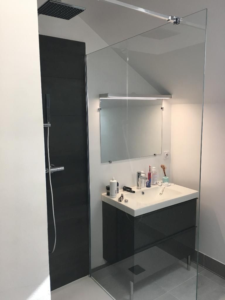 renover salle de bains fosses 2025 2 découvrez nos conseils et astuces pour rénover votre salle de bains à fosses en 2025. modernisez votre espace avec des idées tendance, des solutions économiques et des professionnels qualifiés près de chez vous.