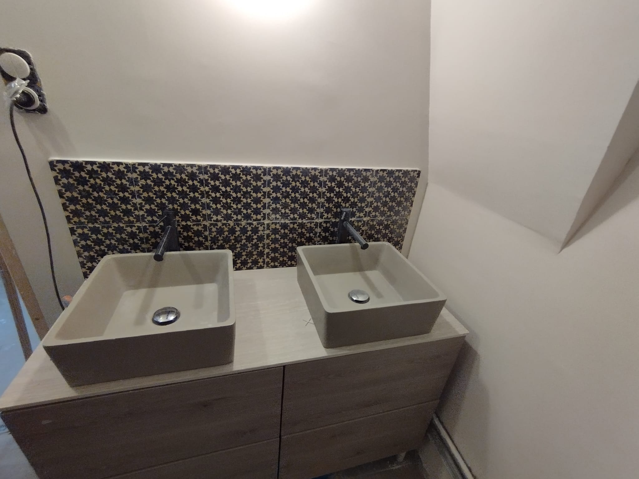 salle de bain gratuite 3 découvrez comment profiter d'une salle de bain gratuite grâce à nos astuces, offres spéciales et conseils pour rénover ou aménager votre espace sans frais !