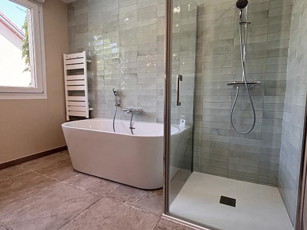 découvrez comment trouver facilement des professionnels qualifiés pour la rénovation ou l’aménagement de votre salle de bain. conseils, astuces et devis en ligne pour choisir les meilleurs experts.