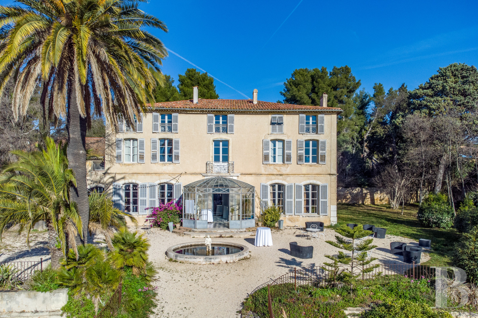 découvrez comment sublimer votre propriété à toulon grâce à nos conseils et services sur mesure pour valoriser votre bien immobilier et embellir votre cadre de vie.