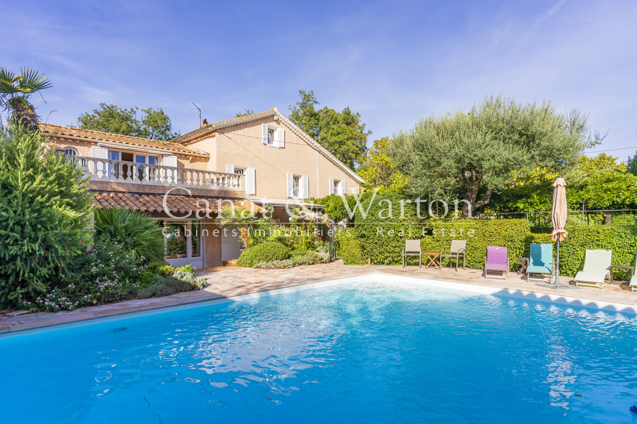 valorisez votre bien à toulon grâce à nos conseils et solutions pour sublimer votre propriété. découvrez comment améliorer son esthétique et augmenter sa valeur sur le marché immobilier local.