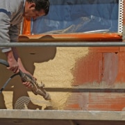 découvrez tout ce qu'il faut savoir sur le tarif du ravalement : explications des prix, facteurs influençant le coût, conseils pour bien estimer votre budget et obtenir des devis adaptés à votre projet.