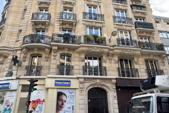 découvrez notre sélection de studios à rénover à paris. idéal pour investisseurs ou primo-accédants, ces biens offrent un fort potentiel de valorisation dans la capitale. saisissez l’opportunité d’acheter un studio à transformer selon vos envies.
