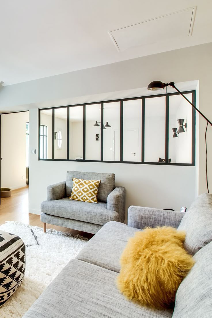 découvrez comment installer et choisir une verrière pour sublimer votre intérieur. conseils, inspirations et avantages pour créer des espaces lumineux et modernes.