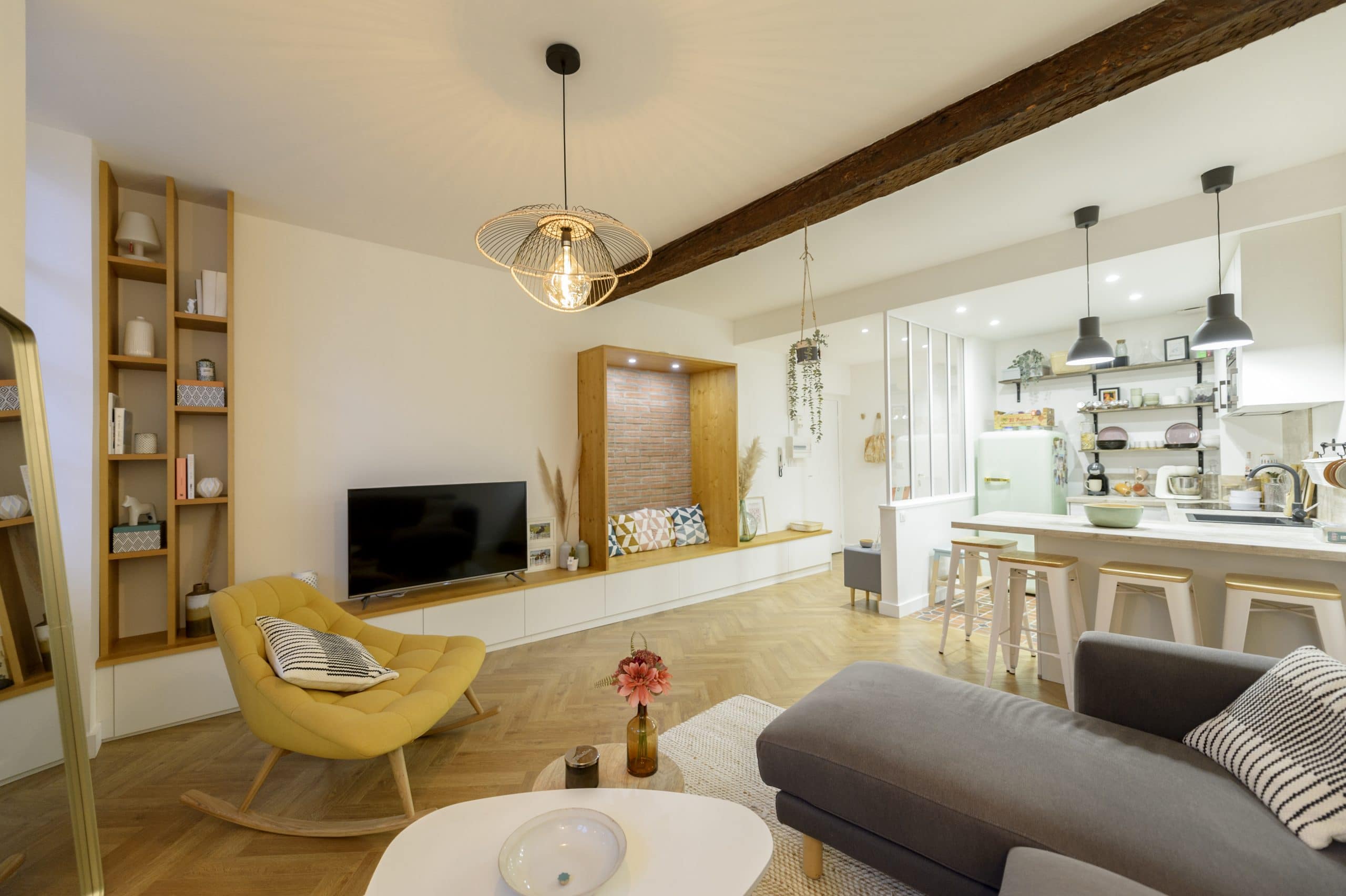 découvrez nos solutions d'agencement intérieur sur mesure pour optimiser et sublimer chaque espace de votre maison. conseils, inspirations et réalisations de qualité professionnelle.