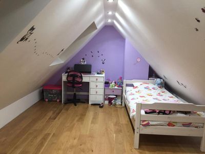 optimisez votre espace avec l’aménagement de combles à paris et en île-de-france. valorisez votre maison grâce à des solutions sur mesure pour plus de confort et de lumière.