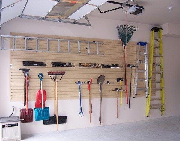 découvrez nos conseils et idées pour optimiser l'aménagement de votre garage : rangement, organisation, astuces gain de place et inspiration pour un espace fonctionnel et pratique.