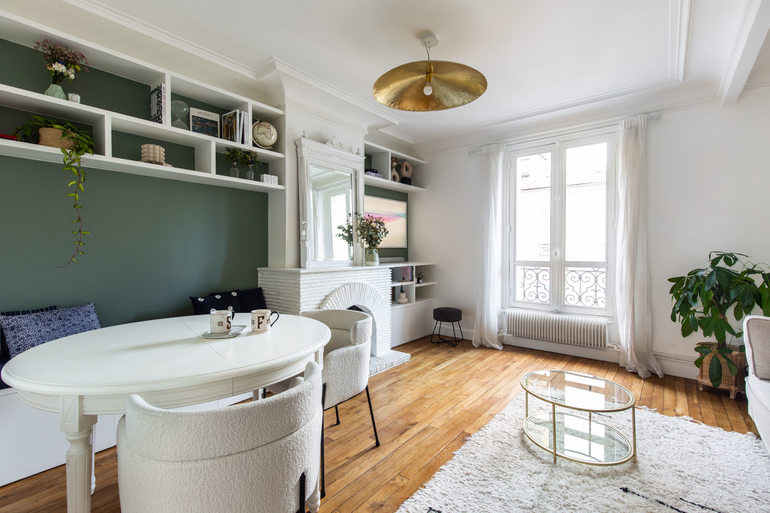 découvrez des appartements rénovés à paris, alliant charme de l'ancien et confort moderne. trouvez le bien idéal pour investir ou emménager dans la capitale.