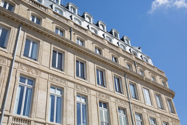 découvrez l’architecture parisienne : un mélange unique de styles historiques et contemporains, des monuments emblématiques aux secrets bien gardés des quartiers de paris.