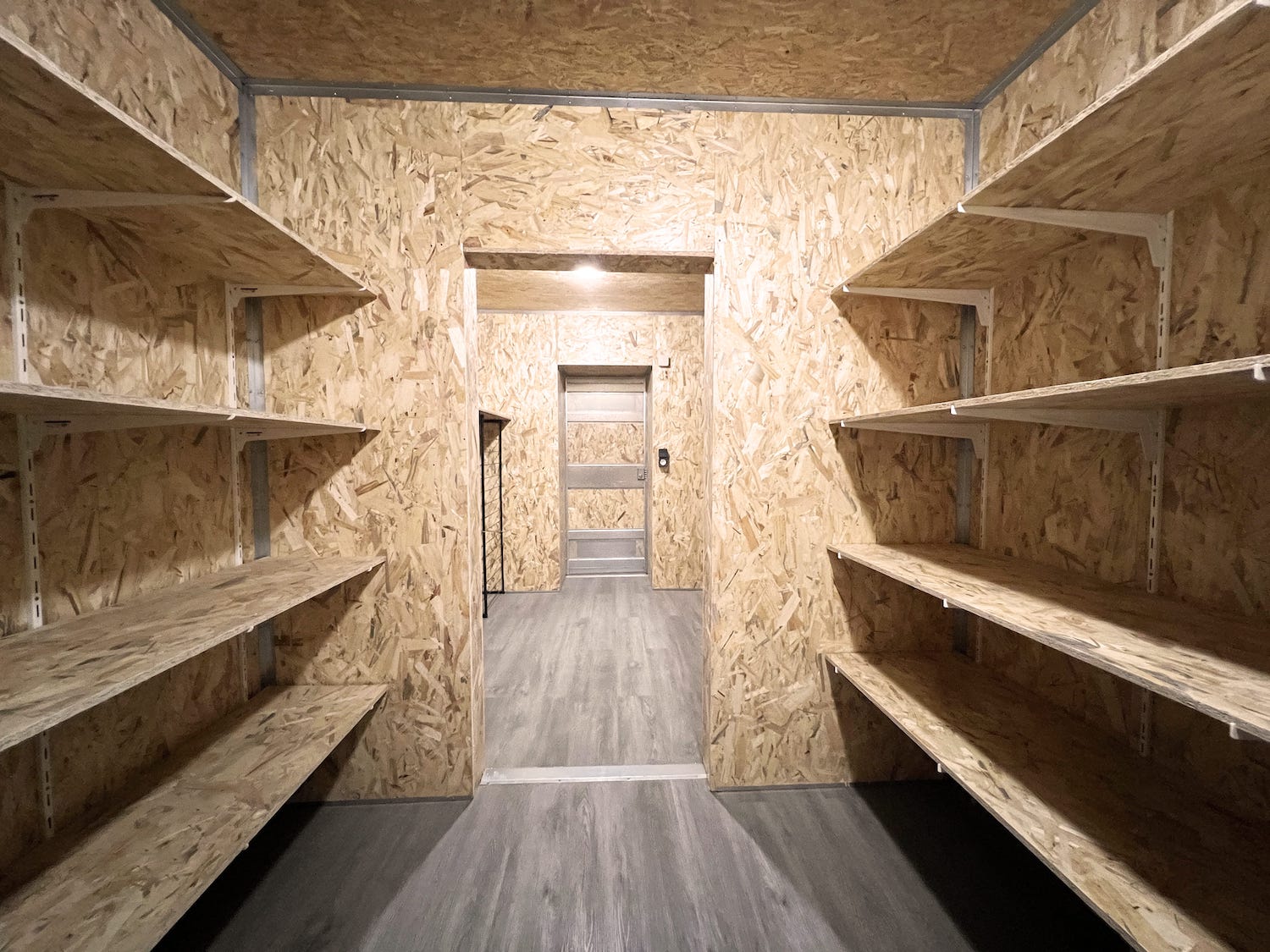 découvrez comment aménager une cave pour en faire un espace fonctionnel et agréable : conseils, idées déco et solutions d’optimisation pour transformer votre sous-sol selon vos besoins.