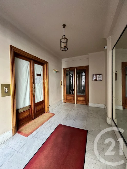 découvrez nos conseils et idées pour rénover une chambre à paris : astuces déco, choix des matériaux, budget et inspiration pour transformer votre espace en un lieu cosy et moderne.