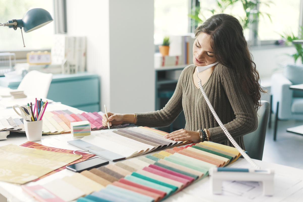 découvrez nos conseils pour choisir le décorateur idéal et donner vie à tous vos projets de décoration intérieure selon votre style et votre budget.
