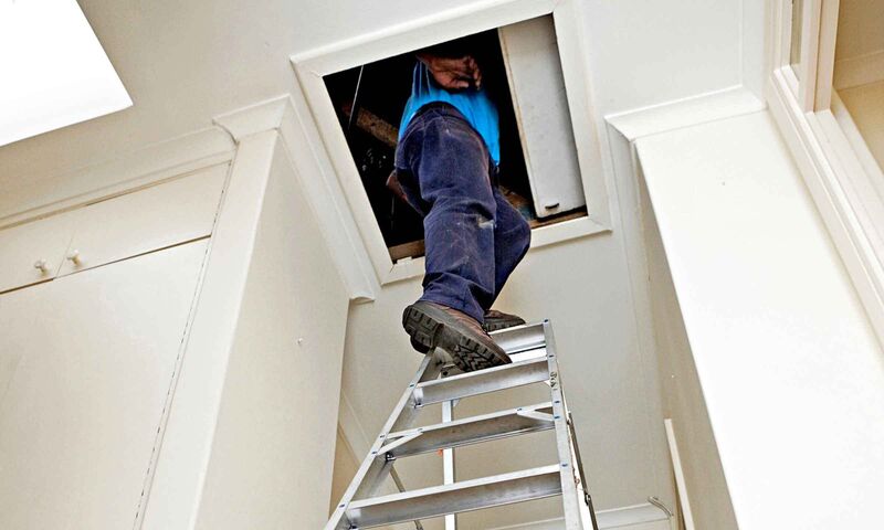 découvrez comment choisir la bonne entreprise de rénovation pour vos travaux, avec des conseils pratiques pour comparer devis, vérifier les qualifications et assurer la réussite de votre projet.