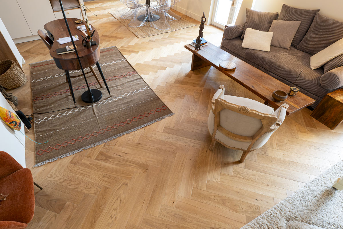découvrez comment choisir le sens de pose de votre parquet pour optimiser la luminosité, l'espace et le style de votre intérieur. conseils et astuces pour un rendu parfait.