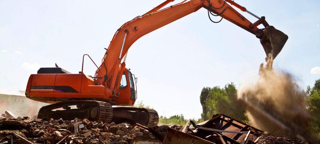 découvrez tout ce qu'il faut savoir sur le coût de la démolition : prix moyens, facteurs influençant les tarifs, conseils pour bien préparer votre projet et obtenir les meilleurs devis.