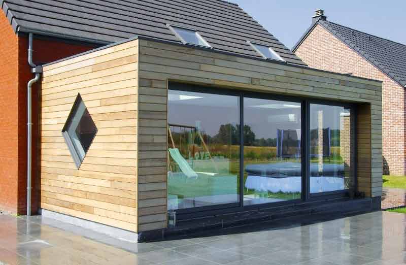 découvrez tout ce qu'il faut savoir sur le coût d'une extension en bois pour votre maison : prix au m², facteurs influençant le tarif, conseils et astuces pour bien budgéter votre projet d'agrandissement.