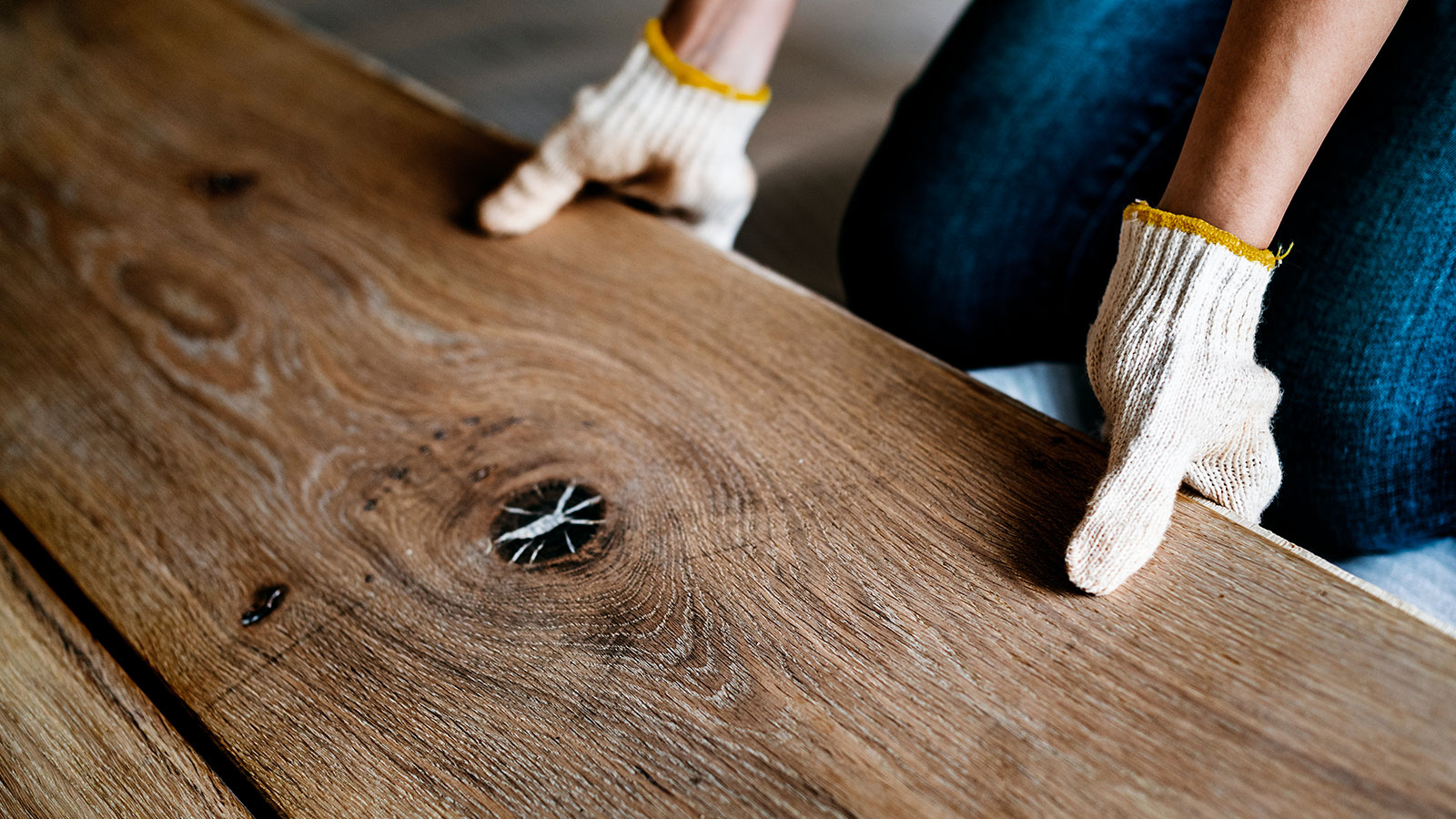 découvrez tout ce qu'il faut savoir sur le coût de rénovation d'une maison : prix au m2, facteurs d'influence, conseils pour estimer votre budget et réussir vos travaux.