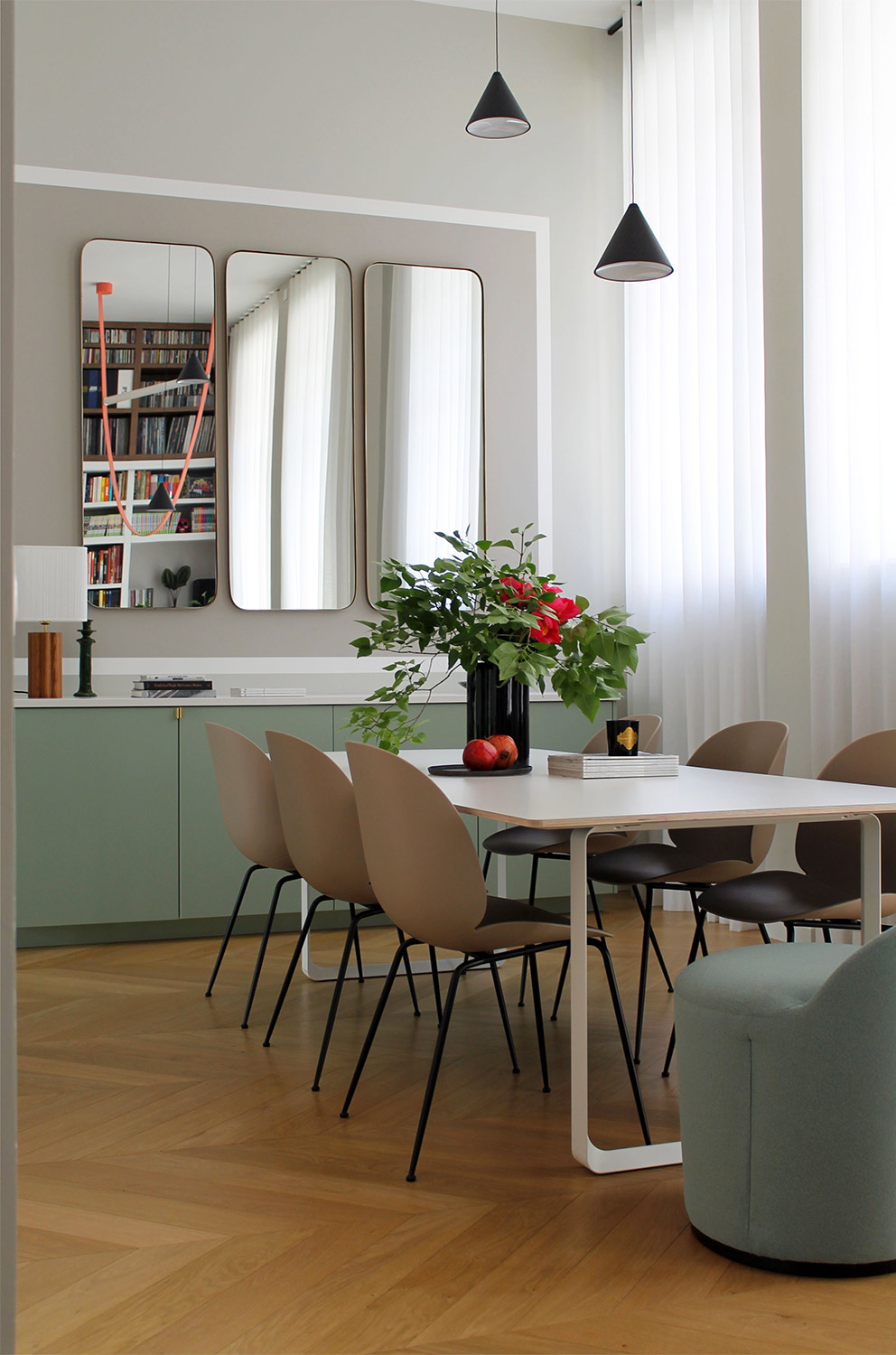 découvrez nos services de décoration intérieure à lyon : conseils personnalisés, aménagement sur-mesure et tendances design pour sublimer votre intérieur. profitez d'un accompagnement professionnel pour transformer votre espace de vie.