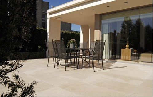 obtenez rapidement un devis gratuit pour la construction ou la rénovation de votre terrasse. comparez les tarifs, matériaux et professionnels près de chez vous.