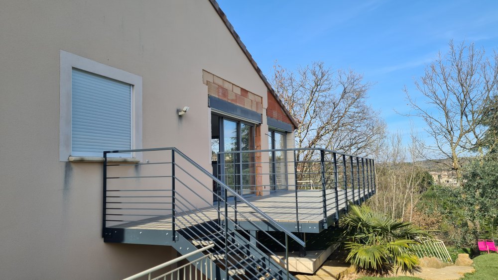 découvrez tout sur l'extension en acier pour agrandir efficacement votre maison. avantages, coûts et conseils pour réussir votre projet avec une structure moderne, solide et durable.