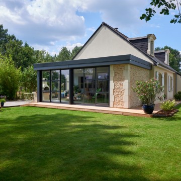 découvrez comment agrandir votre espace de vie grâce aux extensions de maison. conseils, idées, coûts et inspirations pour réussir votre projet d’extension facilement et efficacement.